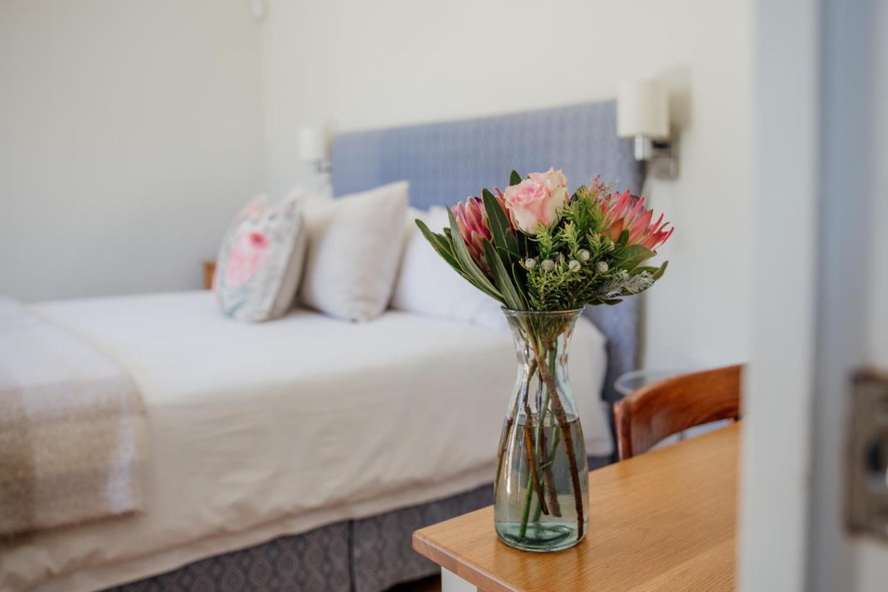 Bed and Breakfast Cornerstone Manor à Grahamstown Extérieur photo